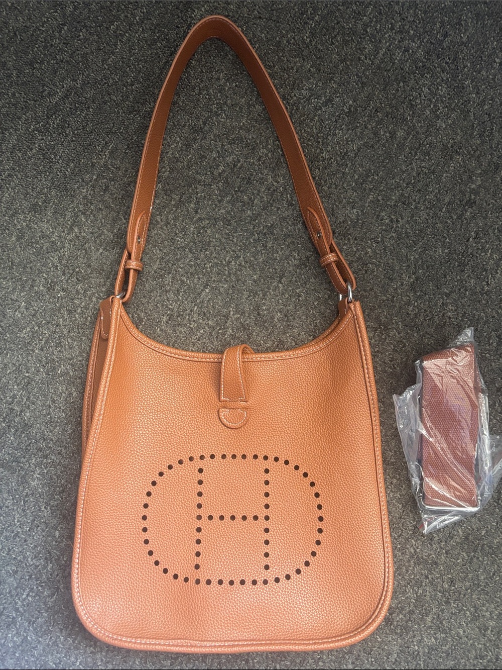 Designer Style Shoulder Bag Togo Leather Tote w/ belt
